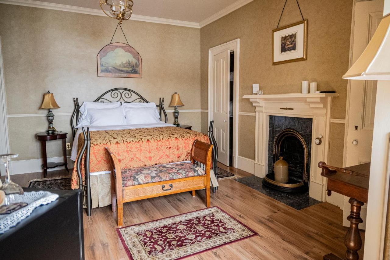Belle View Manor Inn Harbour Grace Екстер'єр фото
