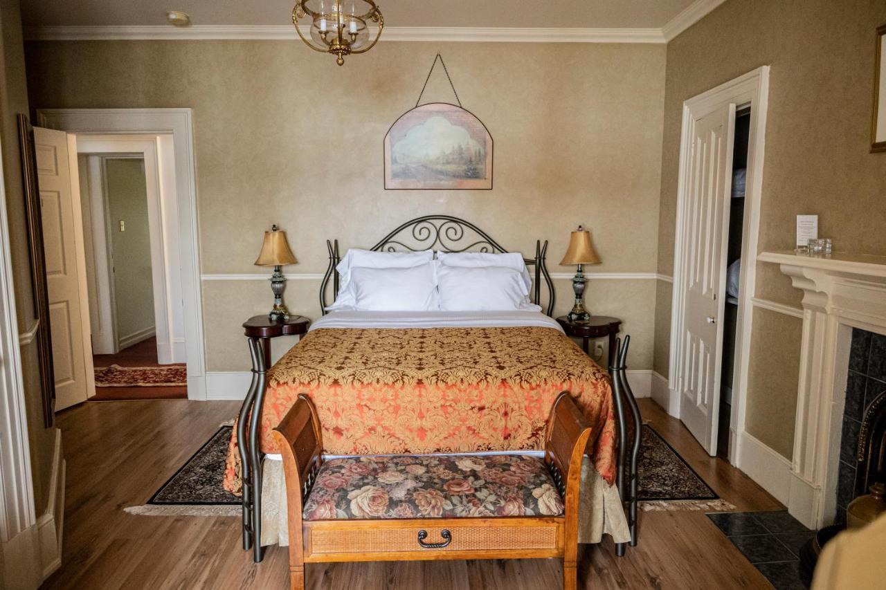 Belle View Manor Inn Harbour Grace Екстер'єр фото
