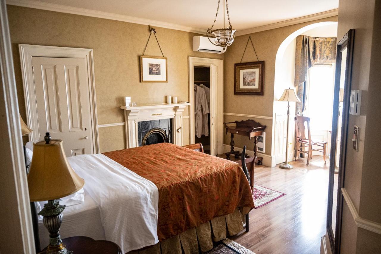 Belle View Manor Inn Harbour Grace Екстер'єр фото