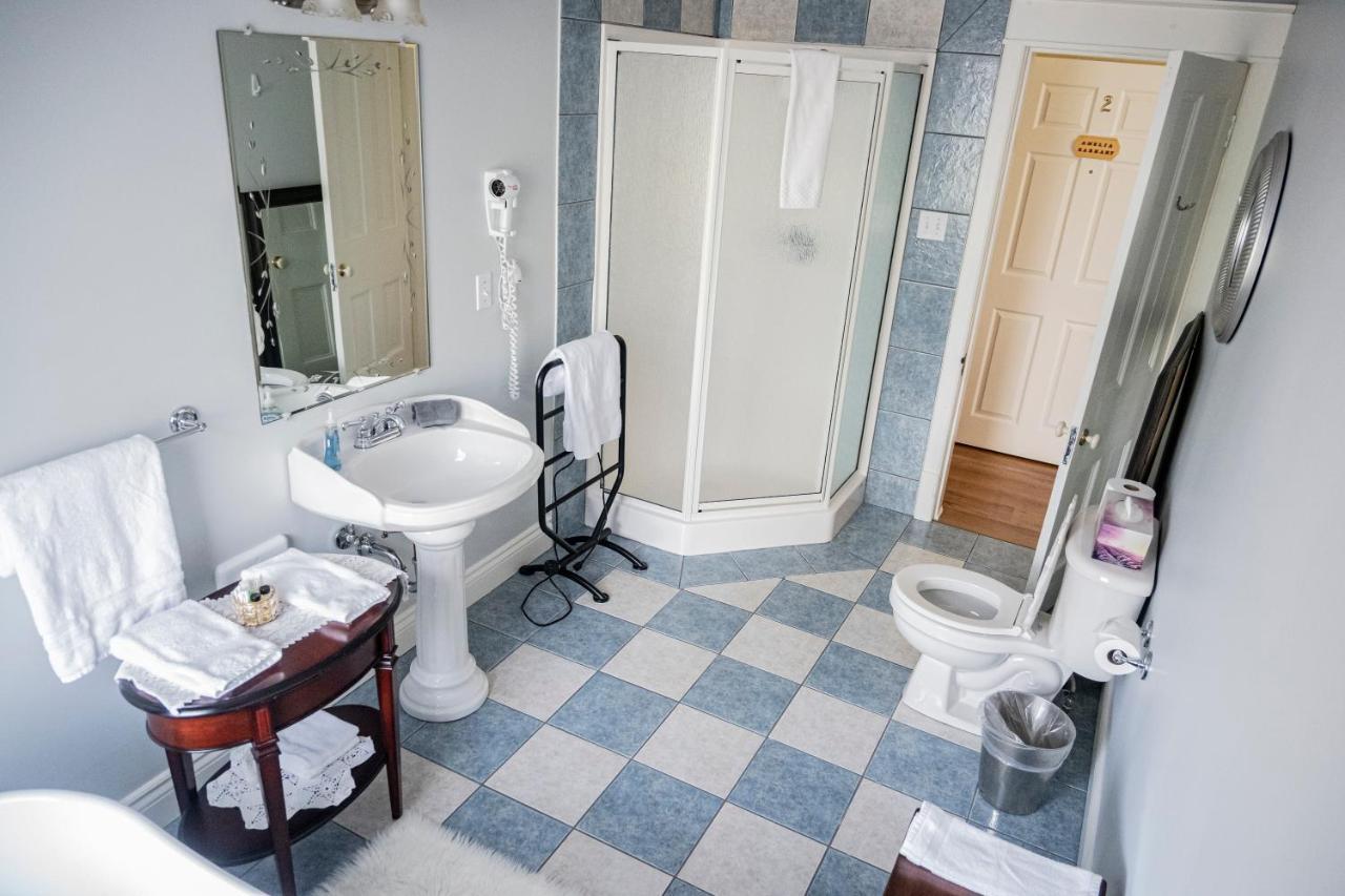 Belle View Manor Inn Harbour Grace Екстер'єр фото